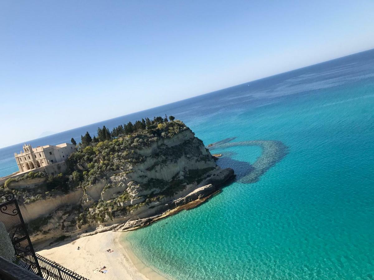 Elisabeth * Tropea